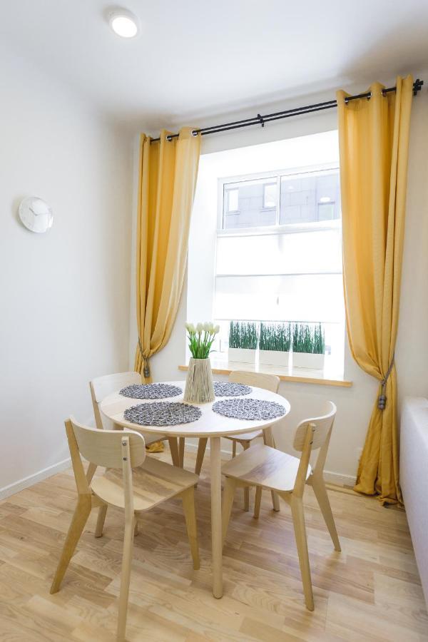 1212 Apartments With Free Parking Riga Exterior photo