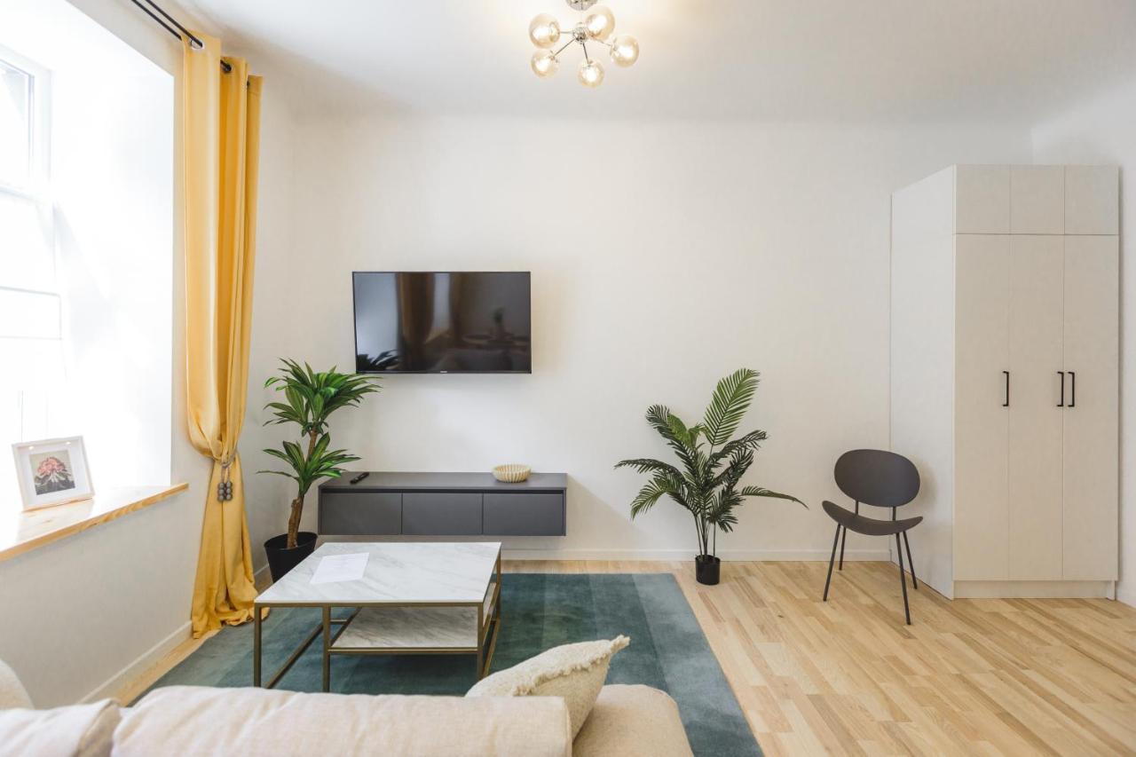 1212 Apartments With Free Parking Riga Exterior photo
