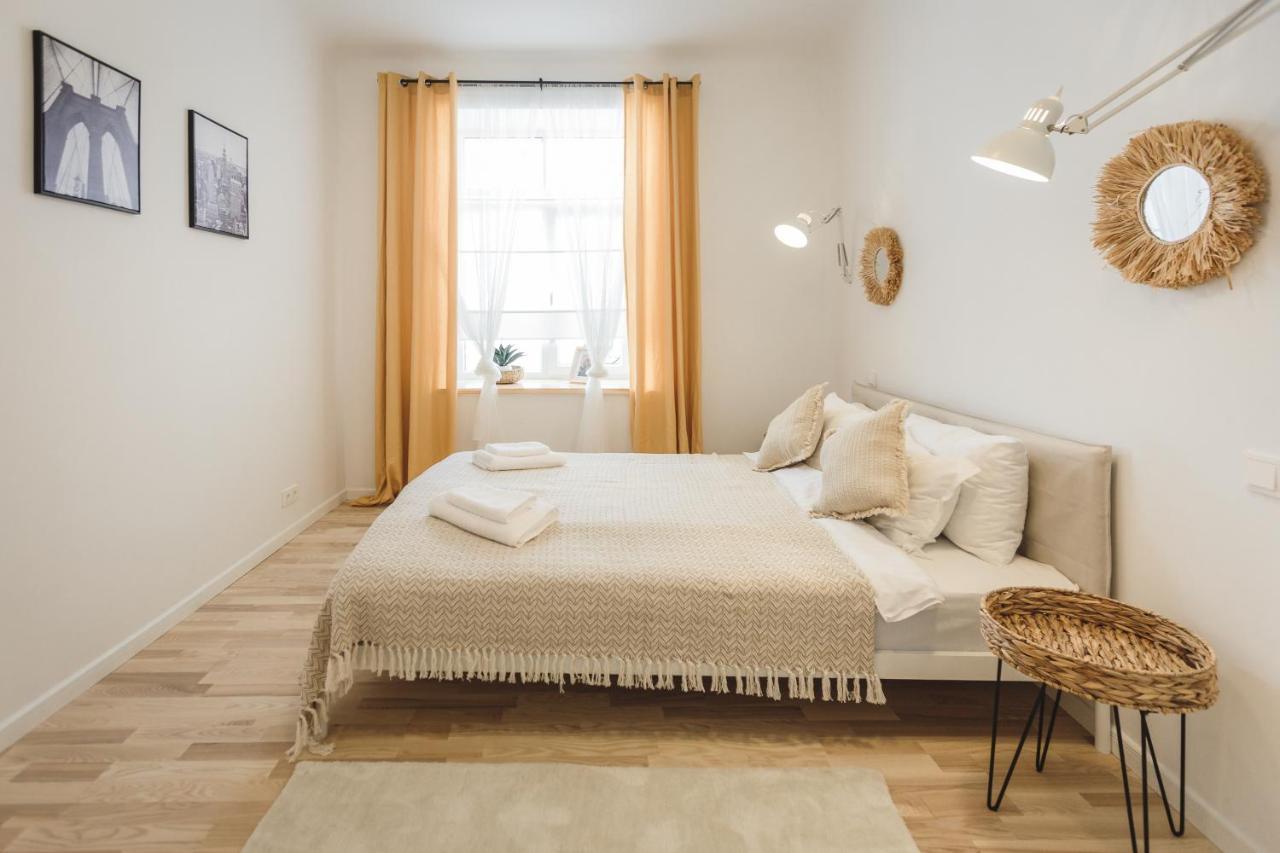 1212 Apartments With Free Parking Riga Exterior photo