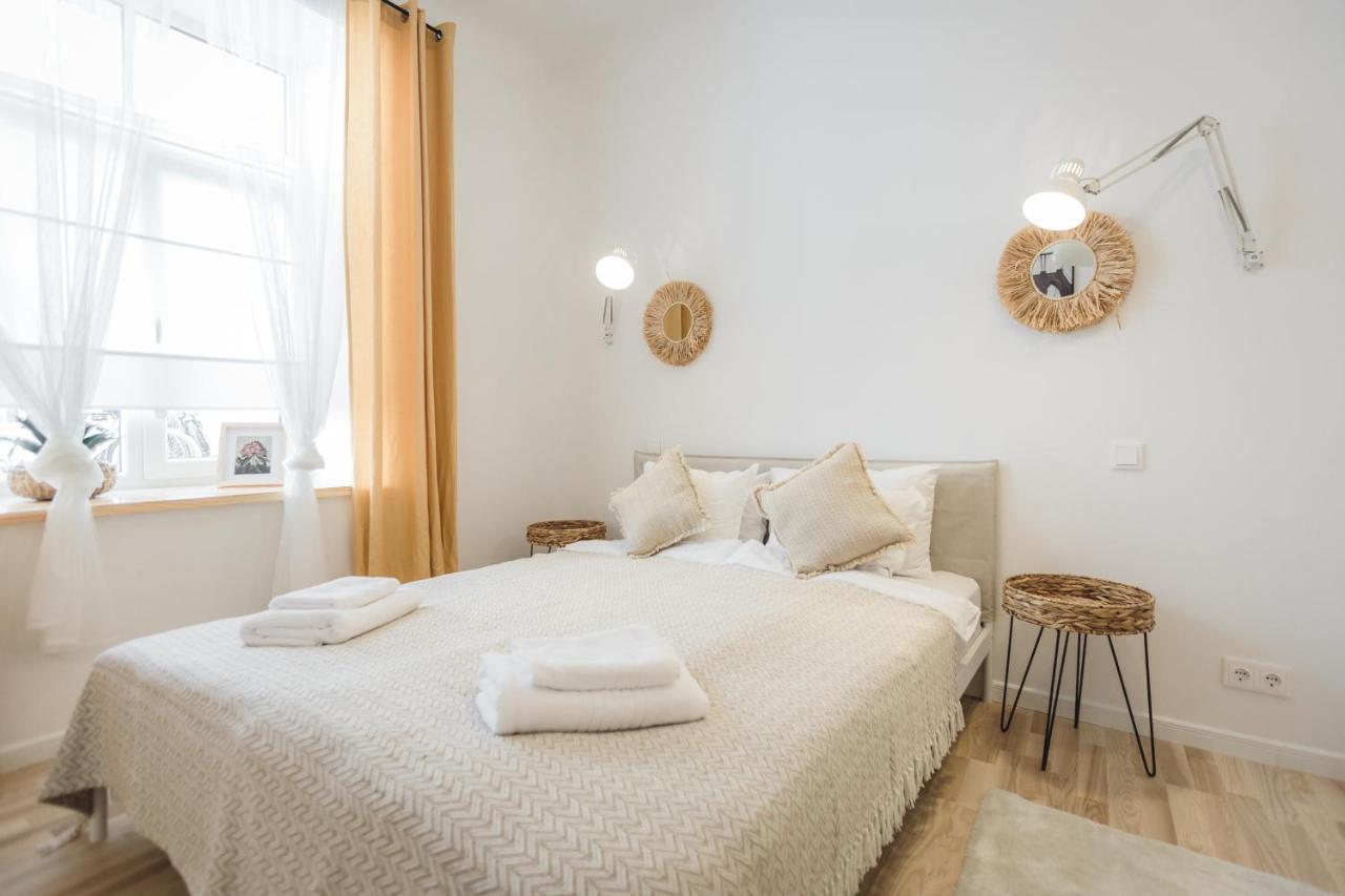 1212 Apartments With Free Parking Riga Exterior photo