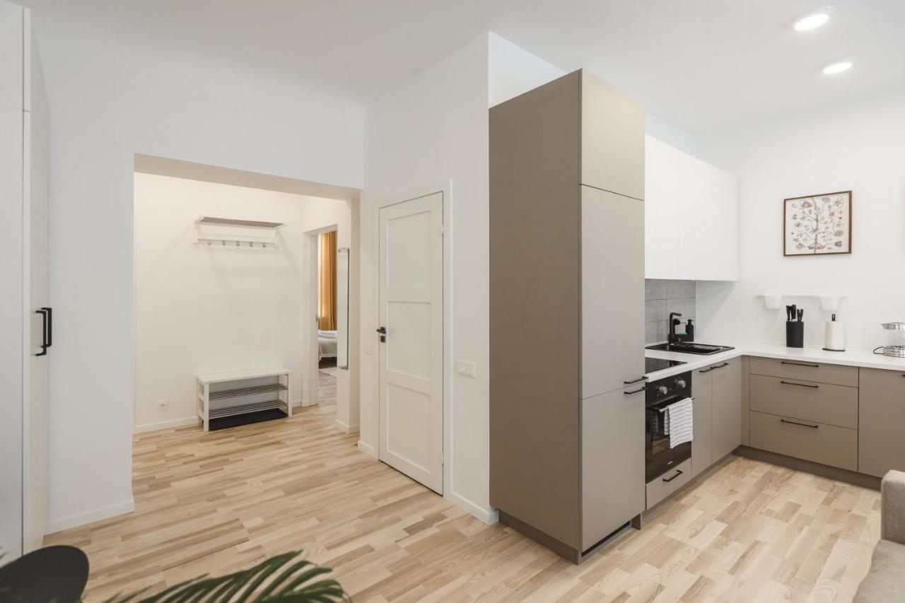 1212 Apartments With Free Parking Riga Exterior photo