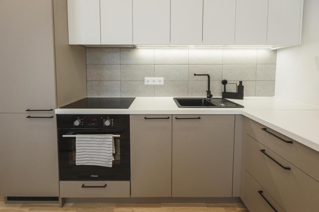 1212 Apartments With Free Parking Riga Exterior photo