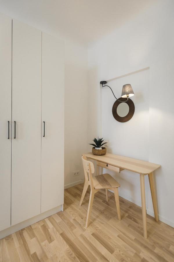 1212 Apartments With Free Parking Riga Exterior photo