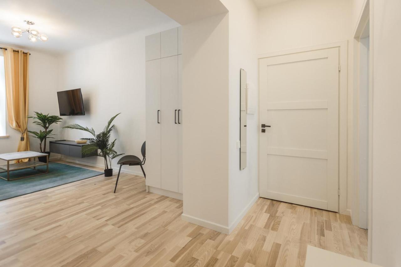 1212 Apartments With Free Parking Riga Exterior photo